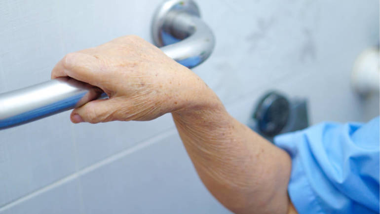 Top Ten Tips to Keep Safe from Injury in The Bathroom
